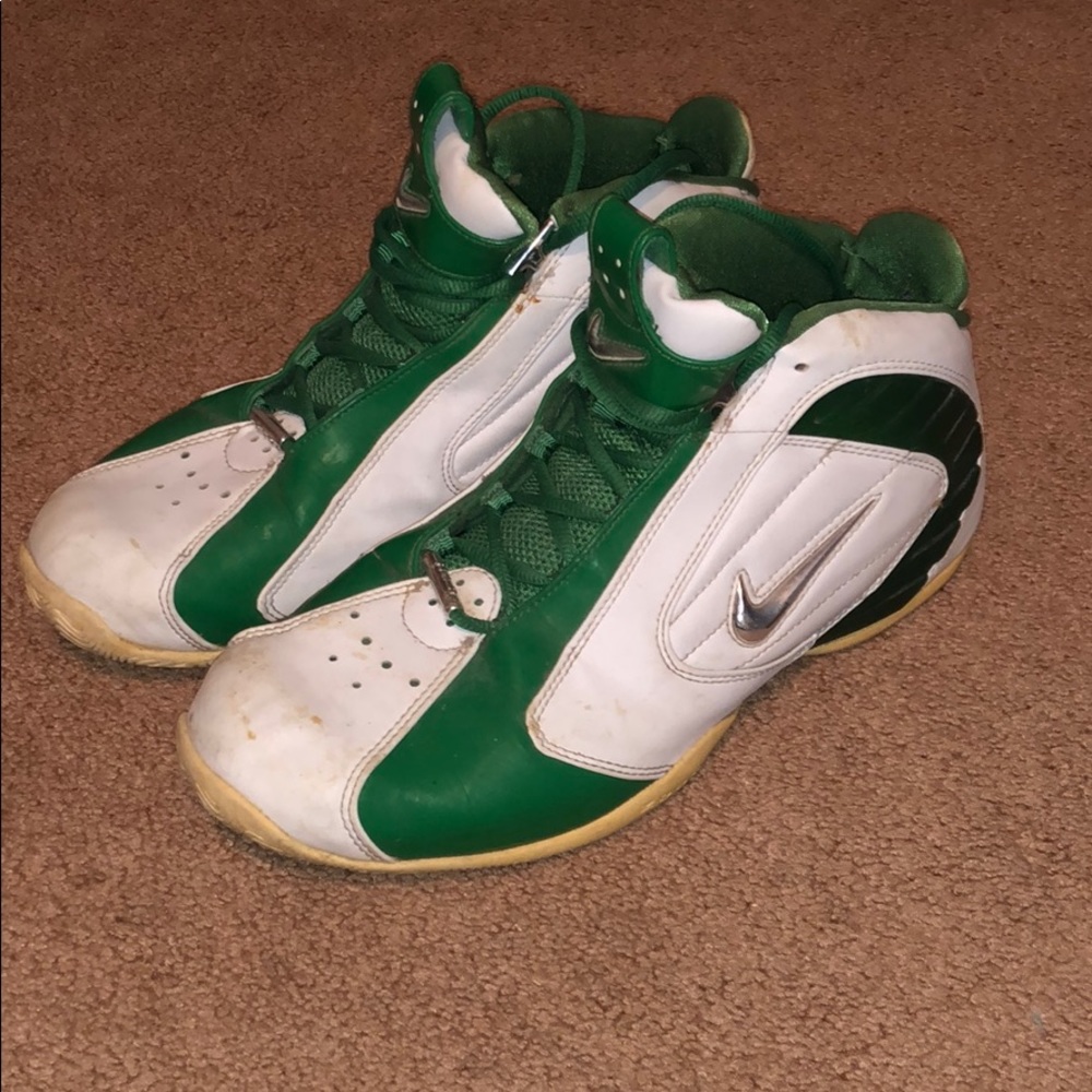 Nike Zoom Air Green and White